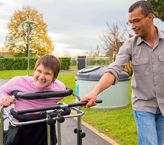  - Éducateur-éducatrice social-e